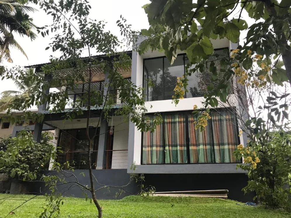 Modern 03 bed rooms house in Amunugama kandy