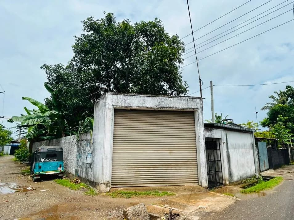 Katubedda Sri Rahula mawatha 8 purchases for sale — photo 1 of 3