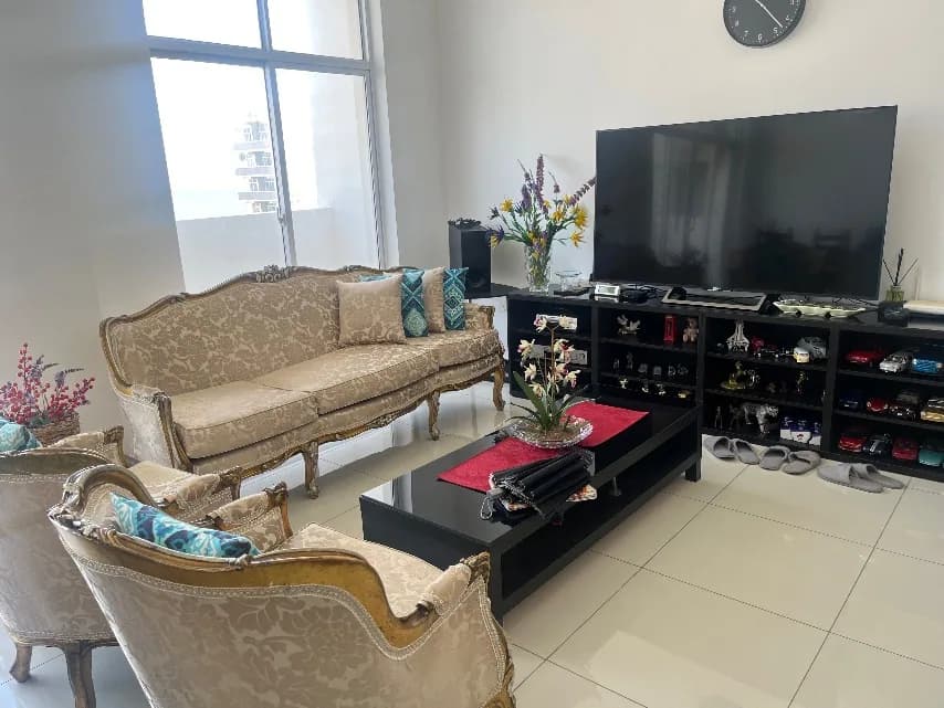 Comfortable, beautiful, sea view apartment Rs.68mn