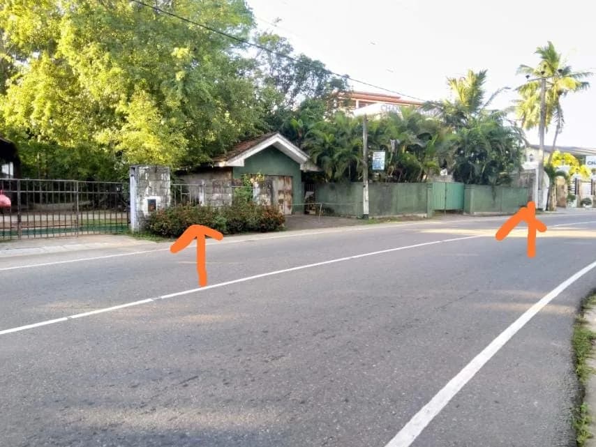 High-Value Commercial Property for Sale in Matara, Kamburugamuwa โ photo 1 of 5
